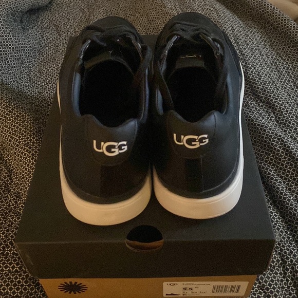 Brand new with box ugg south bay sneaker low. 8.5 men’s shoes - Picture 4 of 7